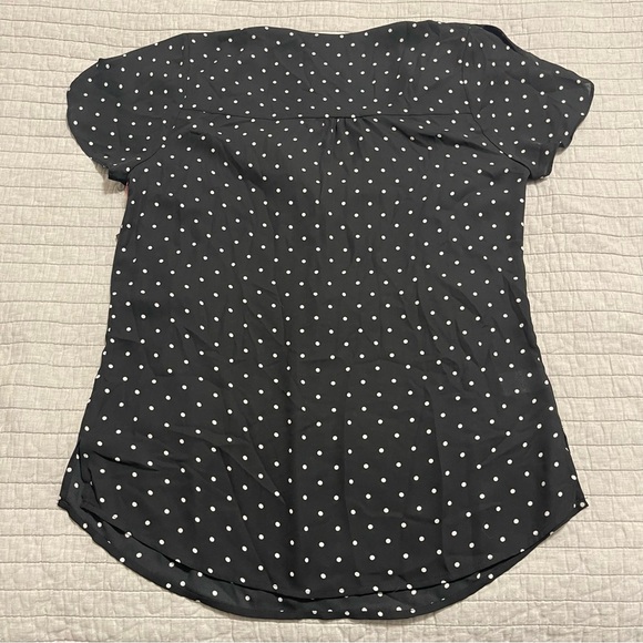 Daniel Rainn Women's Black Short Sleeve Blouse with White Polka Dots Size Small - Picture 7 of 7